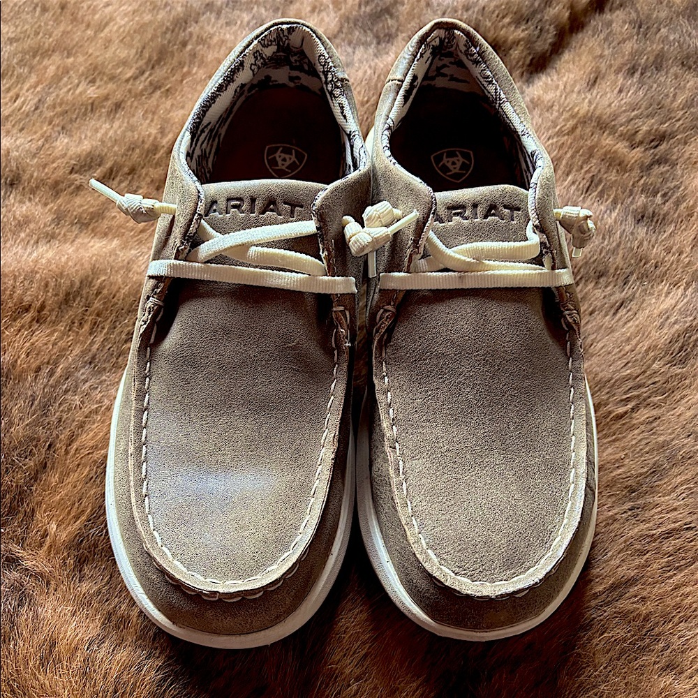 Ariat Hilo Size 8